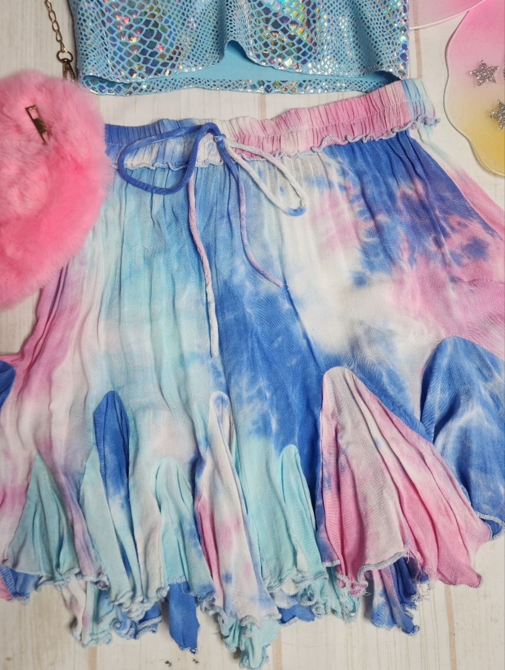 ๐ EDC Rave Outfit Skirt Set with Wings & Fuzzy Heart Purse ๐ - Picture 4 of 12